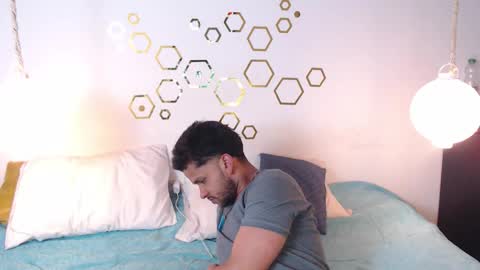 Adris  Juan online show from 10/25/25, 01:57