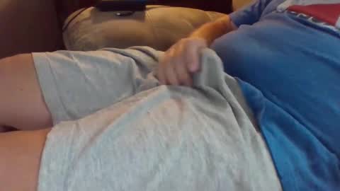 Snapshot of ps2005 chatting on 09/18/25, 02:08 PS2005 online show from 09/18/25, 02:08