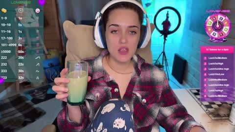 Queen of Pain online show from 12/21/24, 07:38