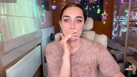 Queen of Pain online show from 02/16/25, 08:32