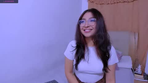 Mara online show from 03/10/26, 02:27