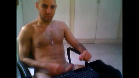 Snapshot of psicomastur chatting on 10/30/25, 01:56 psicomastur online show from 10/30/25, 01:56