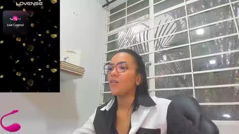 psique_naughty2 online show from 02/17/25, 12:16