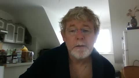 Snapshot of ptitrouquin chatting on 09/25/25, 07:56 ptitrouquin online show from 09/25/25, 07:56