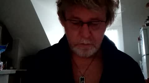 Snapshot of ptitrouquin chatting on 10/16/25, 06:47 ptitrouquin online show from 10/16/25, 06:47