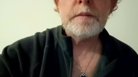 Snapshot of ptitrouquin chatting on 10/26/25, 08:04 ptitrouquin online show from 10/26/25, 08:04