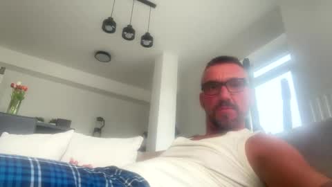 Snapshot of publicnakedtom chatting on 02/16/25, 01:49 publicnakedtom online show from 02/16/25, 01:49