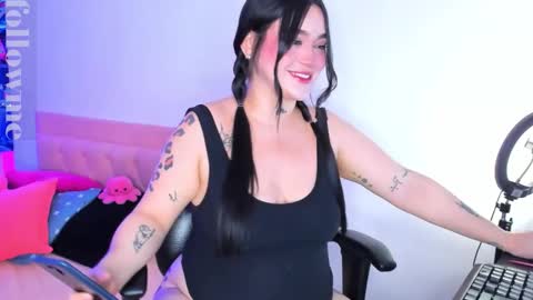 puca_and_garu online show from 10/23/25, 04:01