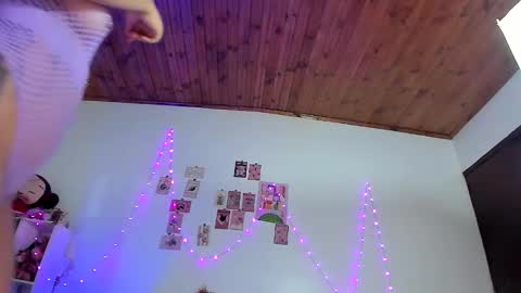 Emma Rico   model indep online show from 01/06/26, 09:46