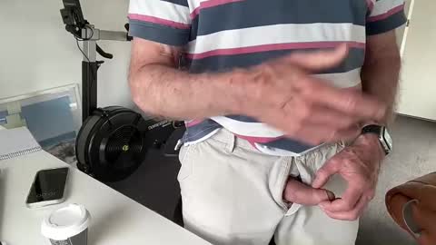 Snapshot of puffiest chatting on 12/25/24, 10:59 puffiest online show from 12/25/24, 10:59