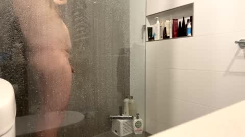 Snapshot of puffiest chatting on 01/03/25, 10:51 puffiest online show from 01/03/25, 10:51