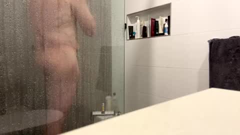 Snapshot of puffiest chatting on 01/14/25, 10:12 puffiest online show from 01/14/25, 10:12