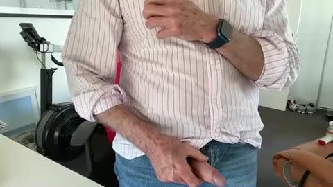 Snapshot of puffiest chatting on 01/16/25, 07:49 puffiest online show from 01/16/25, 07:49