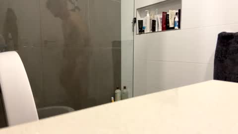 Snapshot of puffiest chatting on 01/21/25, 10:30 puffiest online show from 01/21/25, 10:30