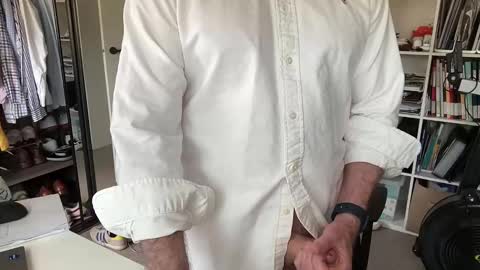 Snapshot of puffiest chatting on 03/11/25, 10:42 puffiest online show from 03/11/25, 10:42