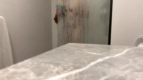 Snapshot of puffiest chatting on 09/20/25, 08:15 puffiest online show from 09/20/25, 08:15