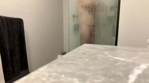 Snapshot of puffiest chatting on 12/04/25, 01:48 puffiest online show from 12/04/25, 01:48