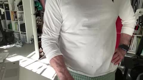 Snapshot of puffiest chatting on 01/18/26, 07:45 puffiest online show from 01/18/26, 07:45