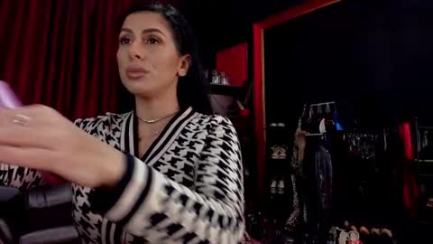 MissPuffyLove online show from 12/15/25, 06:12