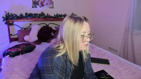 Snapshot of puffybun chatting on 12/22/24, 11:41 puffybun online show from 12/22/24, 11:41