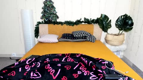 Snapshot of puffybun chatting on 01/18/25, 10:49 puffybun online show from 01/18/25, 10:49