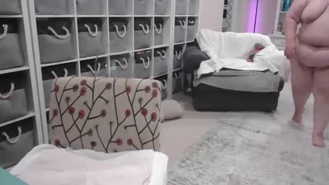 Puggie -  online show from 01/15/25, 11:53