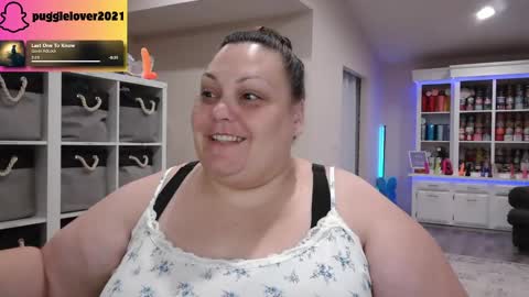 Puggie -  online show from 10/03/25, 06:05