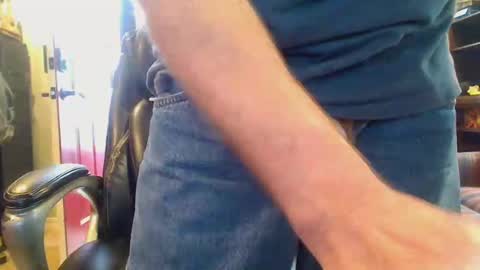 pulltoy1 online show from 01/04/25, 04:11