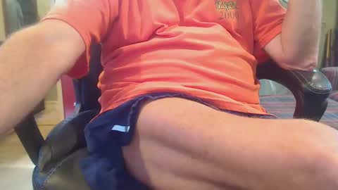 pulltoy1 online show from 11/19/25, 07:25