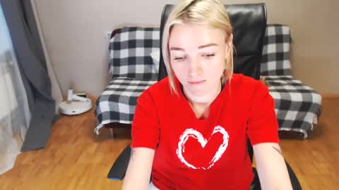 Polly online show from 12/23/24, 06:55