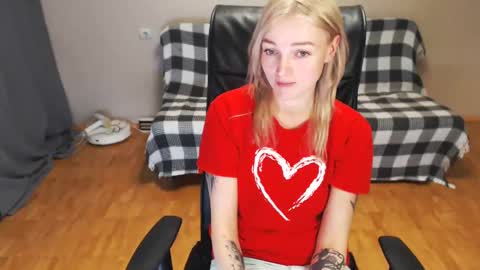 Polly online show from 01/14/25, 01:49