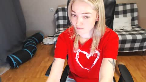 Polly online show from 02/25/25, 03:05