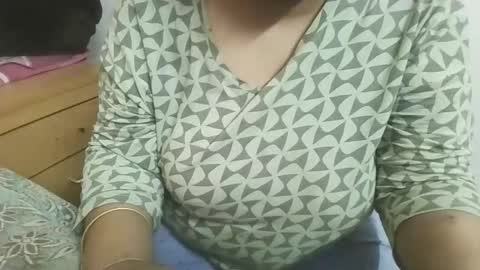 Snapshot of punjabimilf chatting on 11/22/25, 07:07 nutella online show from 11/22/25, 07:07