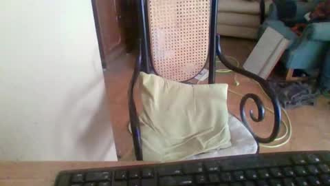 pup_y online show from 09/28/25, 10:09