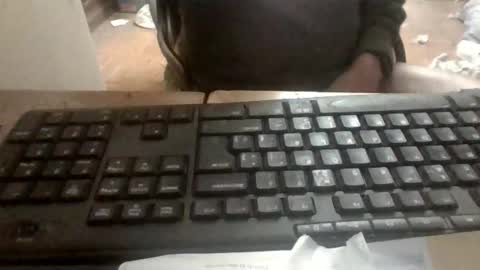 pup_y online show from 11/11/25, 06:08