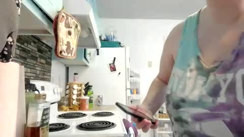 Snapshot of pupghostt chatting on 12/16/25, 08:36 PupGhostt online show from 12/16/25, 08:36