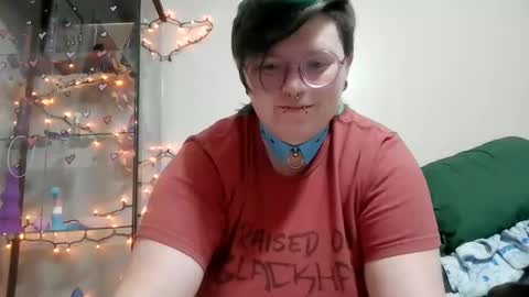 Snapshot of pupghostt chatting on 02/11/26, 01:49 PupGhostt online show from 02/11/26, 01:49