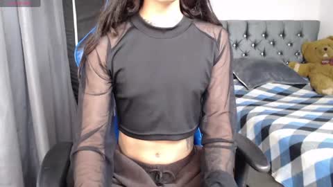 Snapshot of pupi_wolf chatting on 06/24/26, 12:59 Cris online show from 06/24/26, 12:59