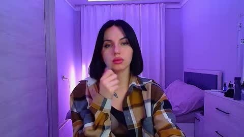 Julia online show from 01/12/26, 04:01