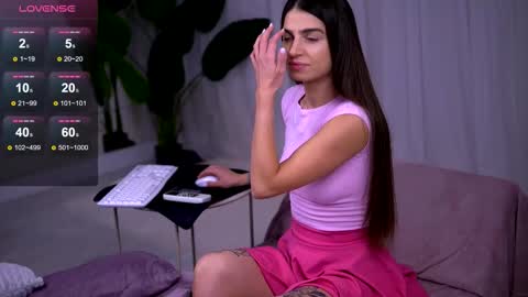 Emily online show from 09/14/25, 03:05