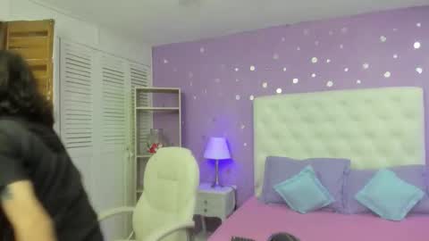 Snapshot of puretemptation_ chatting on 03/01/26, 01:35 Experienced guys online show from 03/01/26, 01:35