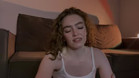 Marie online show from 01/30/25, 01:44