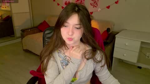 Bella online show from 11/20/25, 05:40