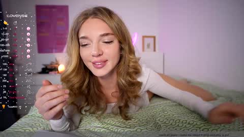 Snapshot of purple_baby chatting on 01/12/25, 01:27 Sasha  wait you here 6 of November. will celebrate my B- day online show from 01/12/25, 01:27