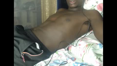purple_hearts online show from 06/10/26, 11:24