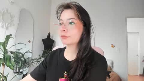 Vero online from Tuesday to Sunday online show from 04/23/26, 05:15