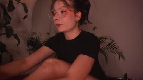 Snapshot of purple_opal chatting on 05/28/26, 08:06 Vero online from Tuesday to Sunday online show from 05/28/26, 08:06