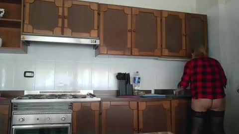 Mary online show from 04/21/26, 07:47