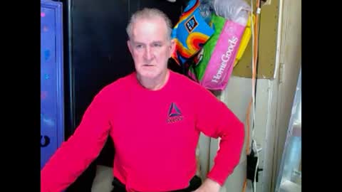 Snapshot of pussy_licker0127 chatting on 02/15/25, 11:14 Mark online show from 02/15/25, 11:14