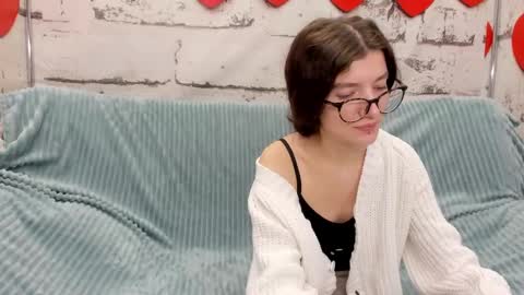 Snapshot of pussykatt_girl chatting on 02/21/25, 01:22 pussykatt_girl online show from 02/21/25, 01:22